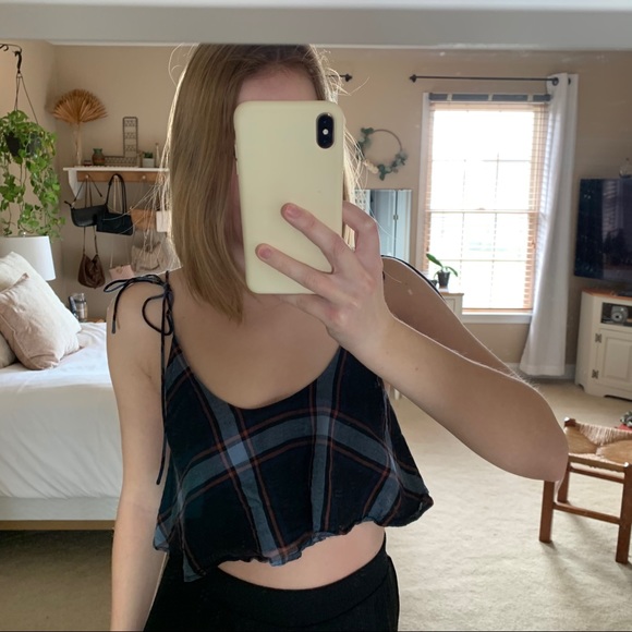 Urban Outfitters BDG plaid tie shoulder crop top - Picture 6 of 7